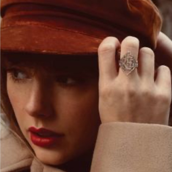COPY - Taylor Swift Red Ring - Picture 2 of 2